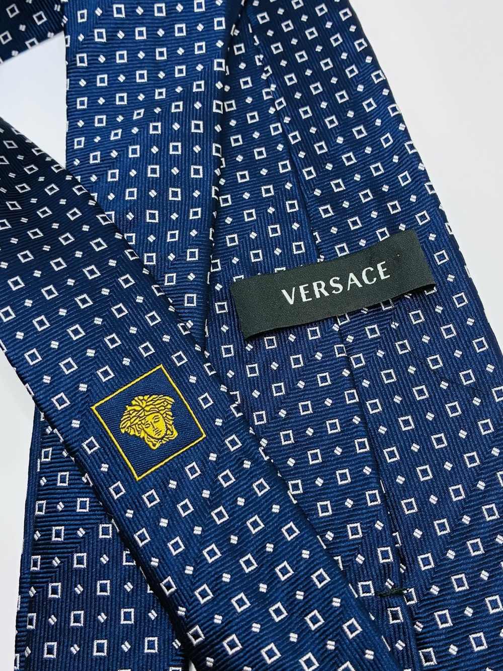 Authentic Versace Men's Silk Tie Blue Geometric Diamond Square Pattern 59"